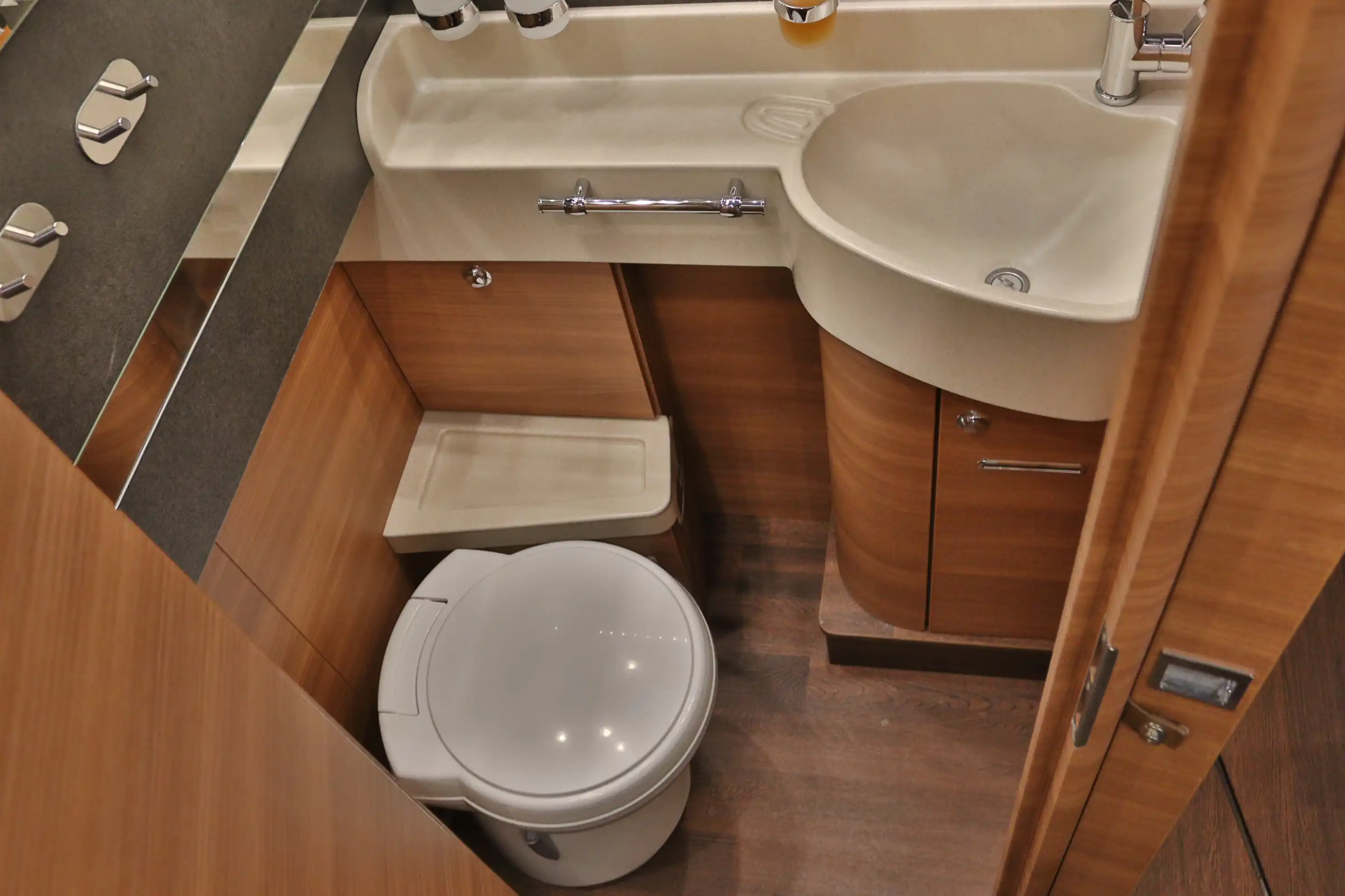 CARTHAGO Chic C-Line T 5.0 QB